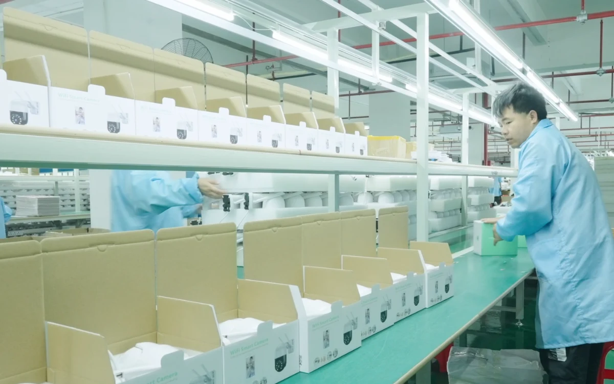 Final quality inspection for security cameras